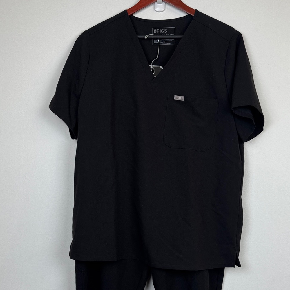 Figs Black Men's V-Neck set sz xxl